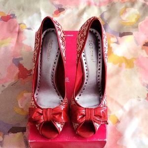 BCBG red heels